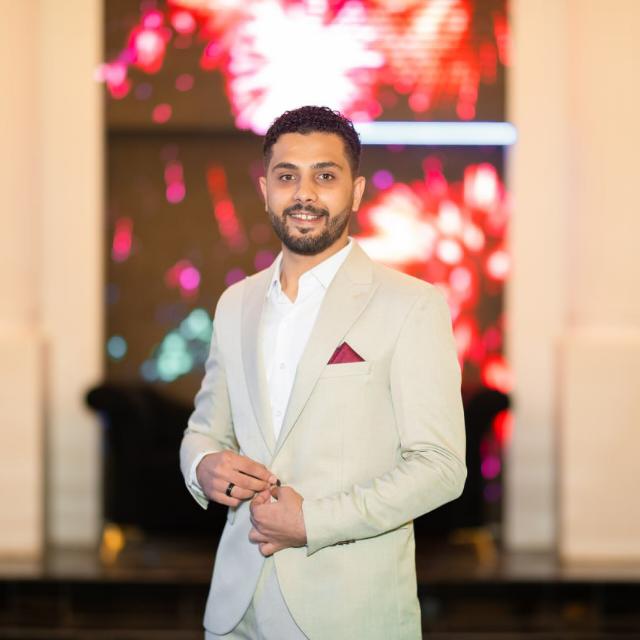 سيف حسن